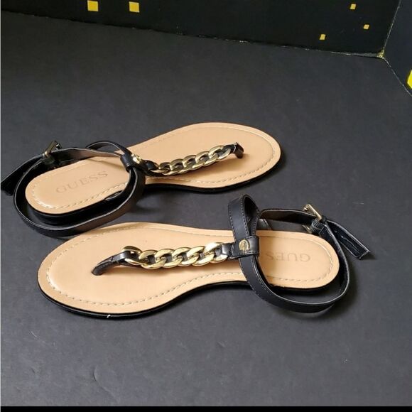 Guess leather strapped sandals - Picture 2 of 9